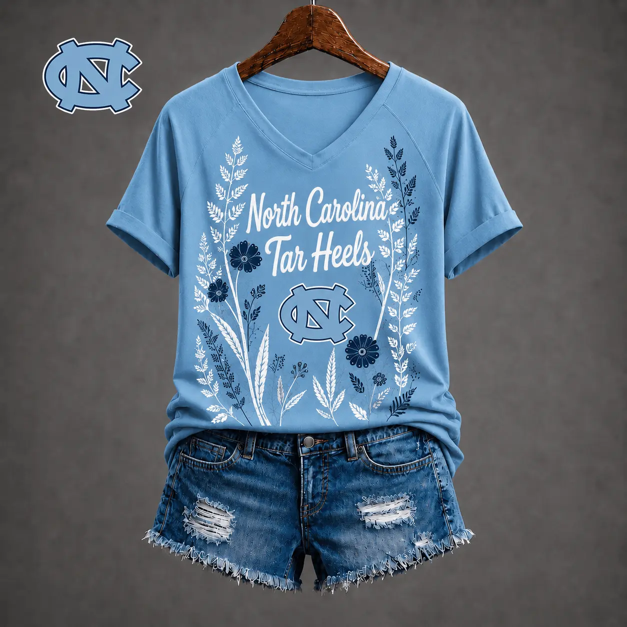 North Carolina Tar Heels | Premium NCAA Floral Spirit V-neck NY