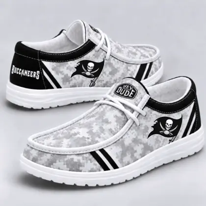 Tampa Bay Buccaneers | Premium NFL Team Logo Digital Camo Loafer Shoes NY