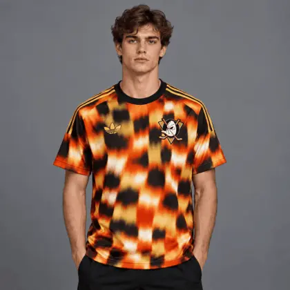 Anaheim Ducks | Premium NHL Blurred Checkered Streetwear T-Shirt NDN