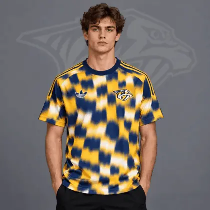 Nashville Predators | Premium NHL Blurred Checkered Streetwear T-Shirt NDN