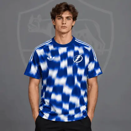 Tampa Bay Lightning | Premium NHL Blurred Checkered Streetwear T-Shirt NDN