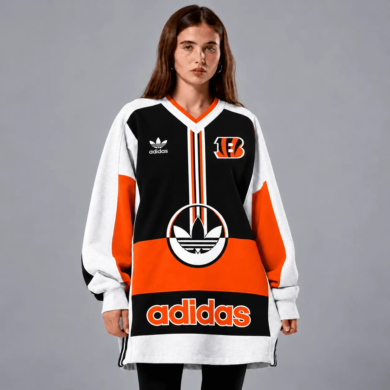 Cincinnati Bengals | Premium NFL Vintage Varsity Oversized V-Neck Sweatshirt TD