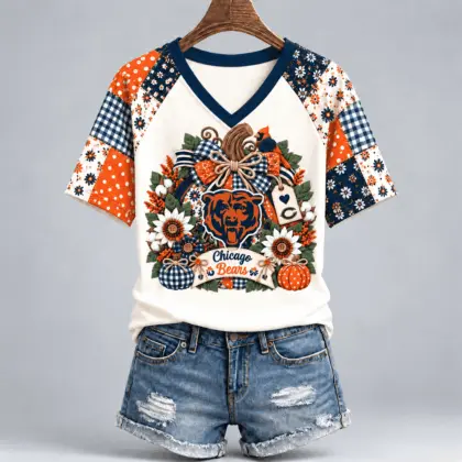 Chicago Bears | Premium NFL Rustic Floral Bow & Pumpkin V-Neck TD