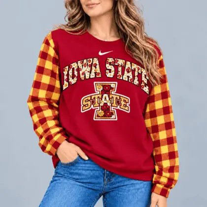 Iowa State Cyclones | Premium NCAA Vintage Daisy Flower Sweatshirt TD