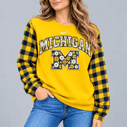 Michigan Wolverines | Premium NCAA Vintage Daisy Flower Sweatshirt TD