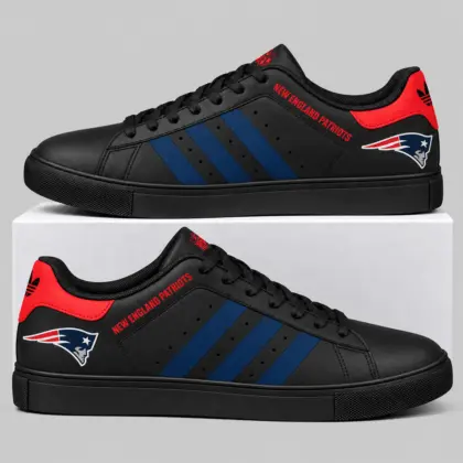 New England Patriots | NFL Triple Stripe Low Top Sneakers TD